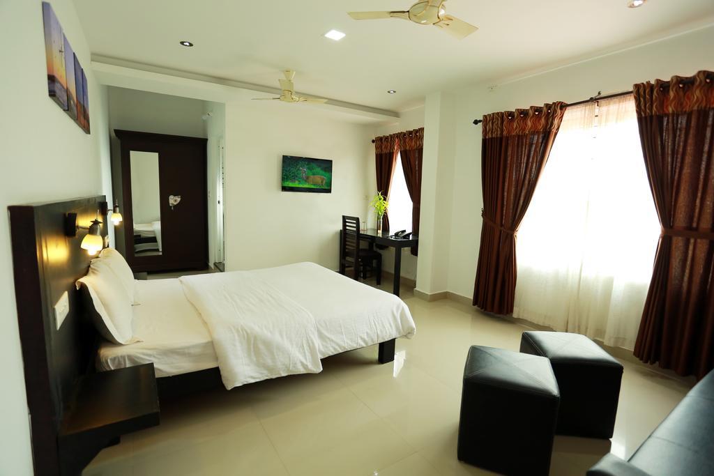 Chillax Vagamon Hotel Eksteriør billede